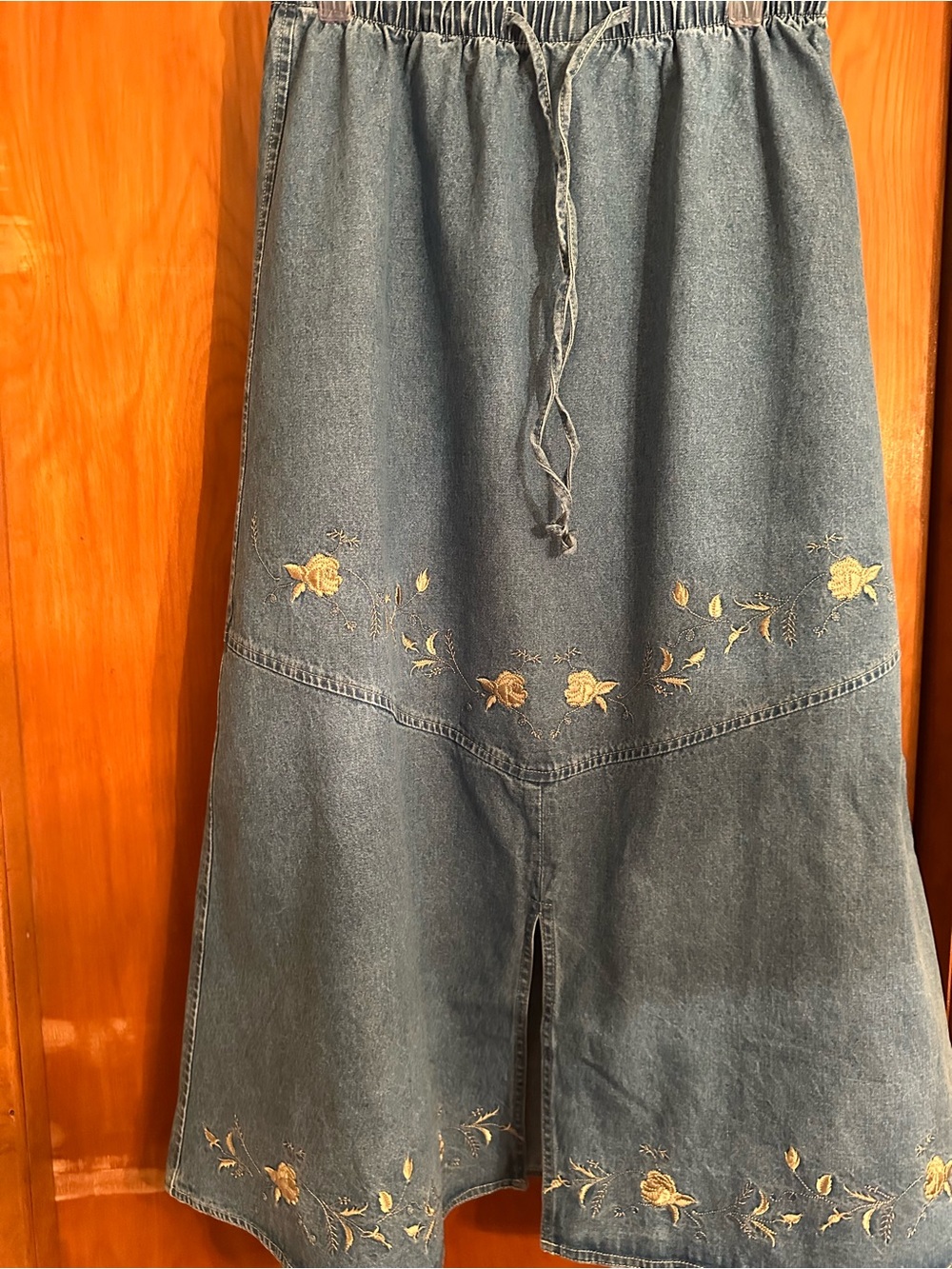 Denim & Co NWT Embroidered Denim Maxi Skirt M